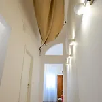 Seraphine's House شقة