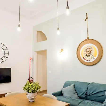 Seraphine's House Apartment Bari